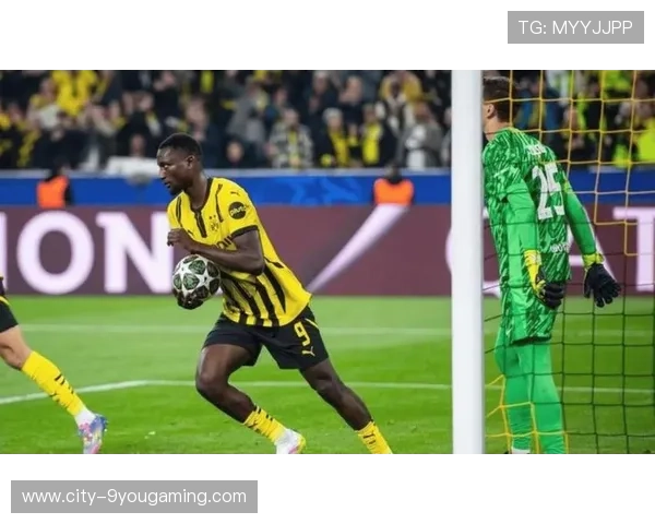 多特蒙德拟以分期付款方式完成巨额引援，足球世界掀起新风潮